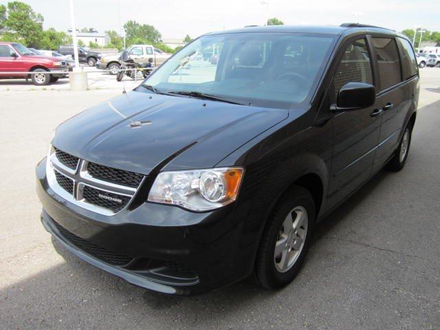 Dodge Grand Caravan 2012 photo 2
