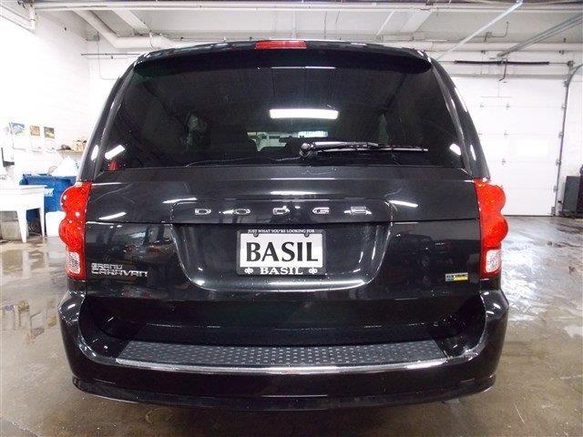 Dodge Grand Caravan 2012 photo 2