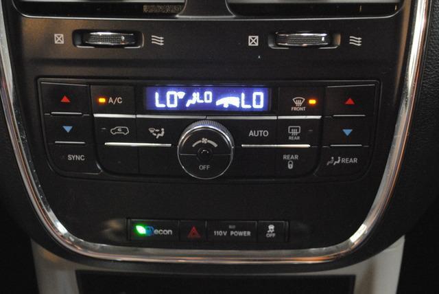 Dodge Grand Caravan 2012 photo 10