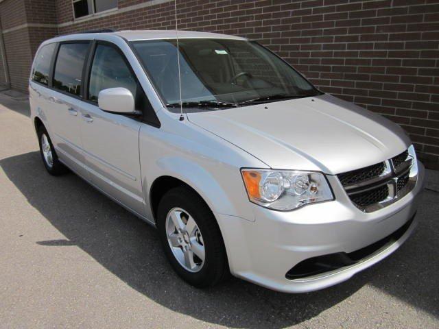 Dodge Grand Caravan 2012 photo 1