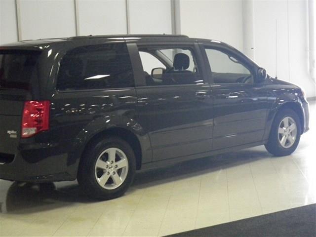 Dodge Grand Caravan 2012 photo 24