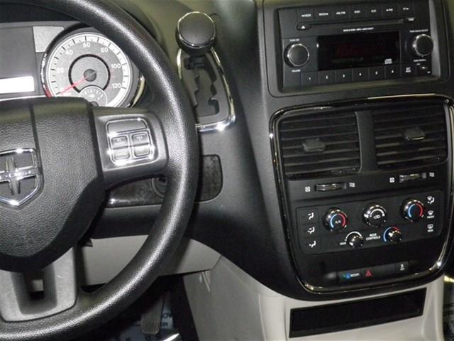 Dodge Grand Caravan 2012 photo 31