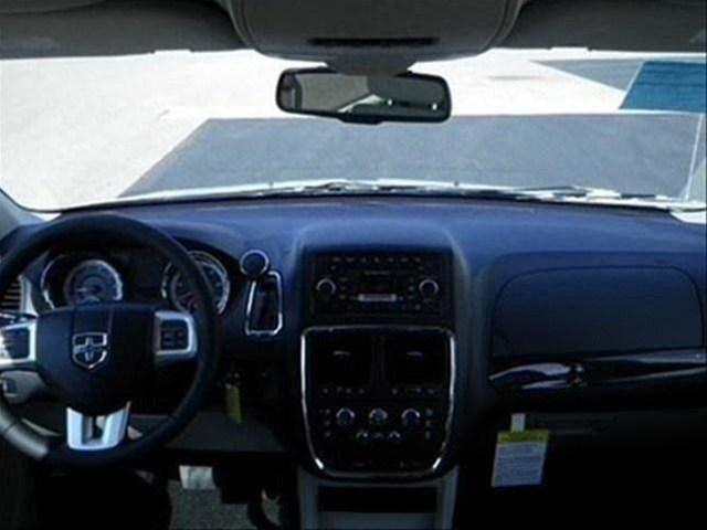 Dodge Grand Caravan 2012 photo 2