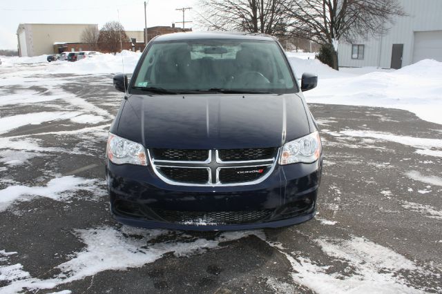 Dodge Grand Caravan 2013 photo 1