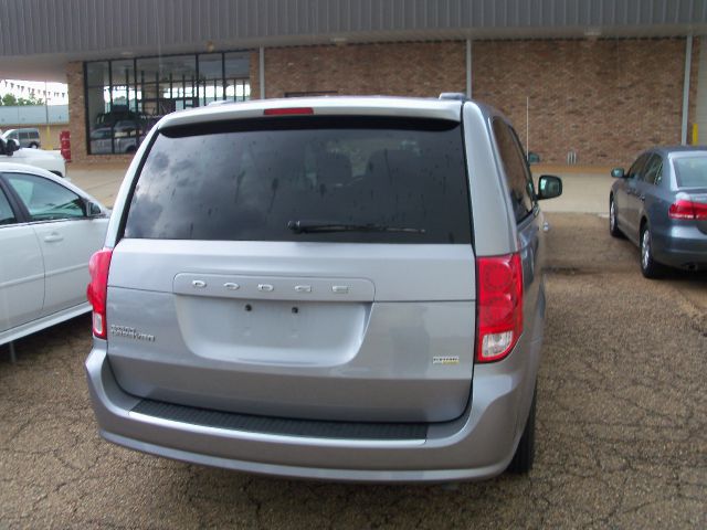 Dodge Grand Caravan 2013 photo 2