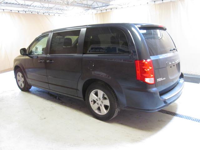 Dodge Grand Caravan 2013 photo 4