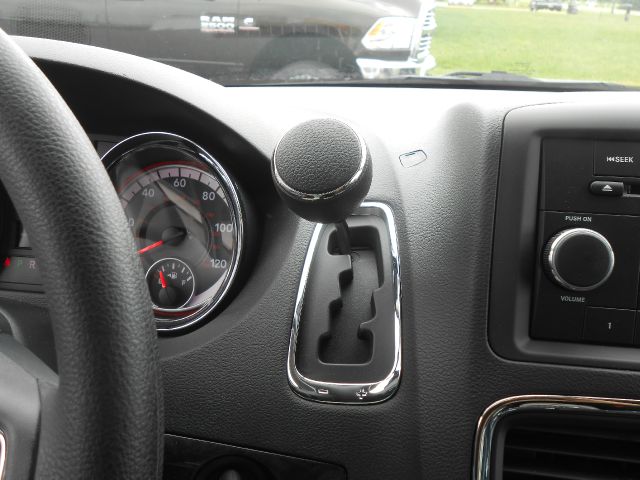 Dodge Grand Caravan 2013 photo 11