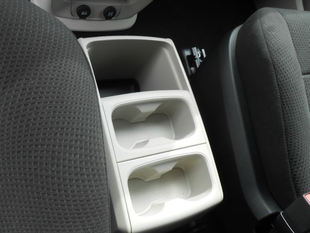 Dodge Grand Caravan 2013 photo 30