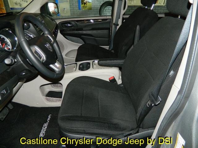 Dodge Grand Caravan 2013 photo 2