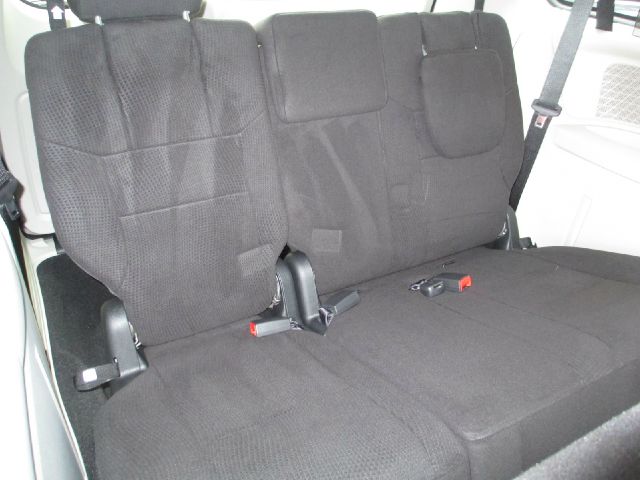 Dodge Grand Caravan 2013 photo 10