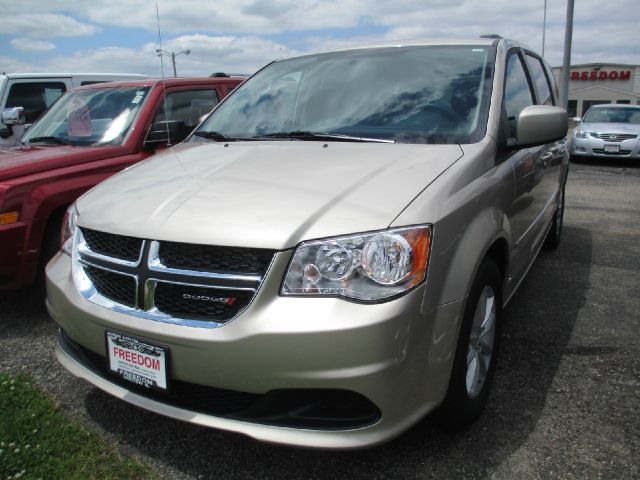 Dodge Grand Caravan 2013 photo 12