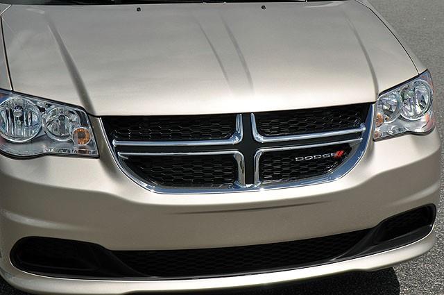 Dodge Grand Caravan 2013 photo 1