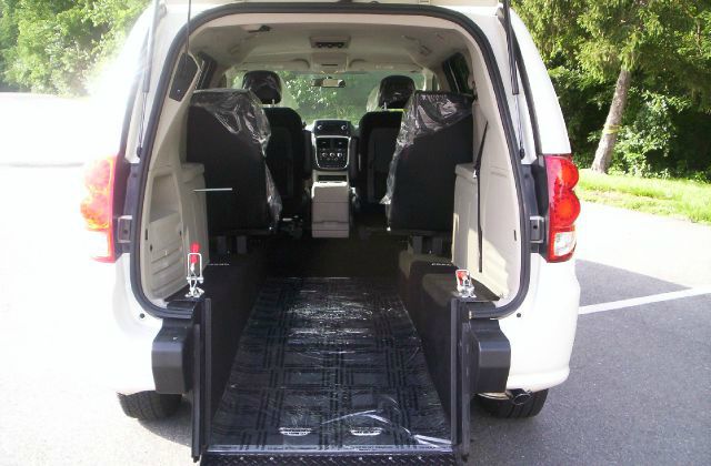 Dodge Grand Caravan 2013 photo 4