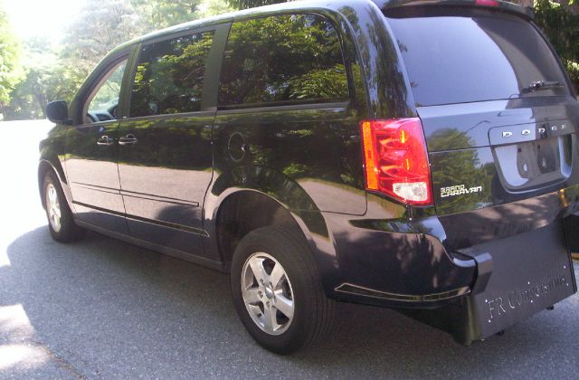Dodge Grand Caravan 2013 photo 1