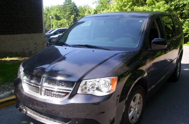 Dodge Grand Caravan 2013 photo 3