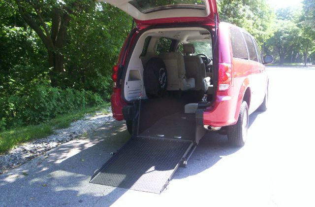 Dodge Grand Caravan 2013 photo 3