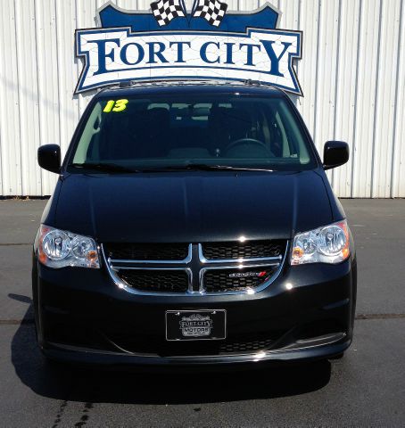 Dodge Grand Caravan 2013 photo 3