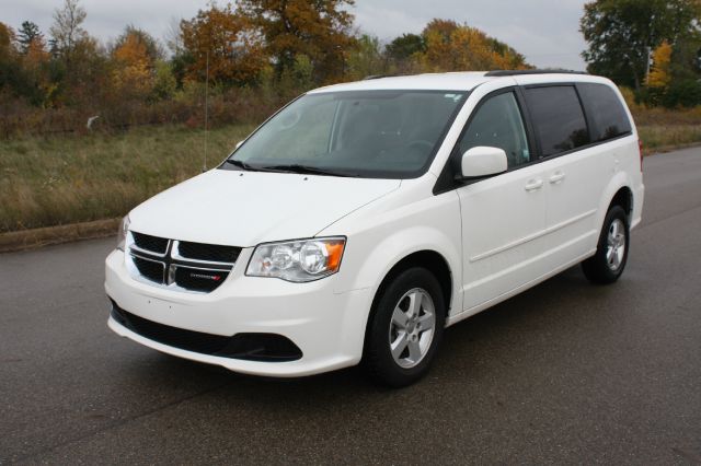 Dodge Grand Caravan 2013 photo 4