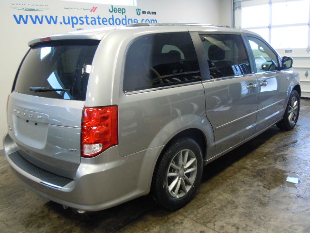 Dodge Grand Caravan 2014 photo 2