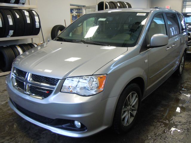 Dodge Grand Caravan 2014 photo 3