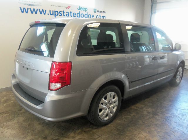 Dodge Grand Caravan 2014 photo 3