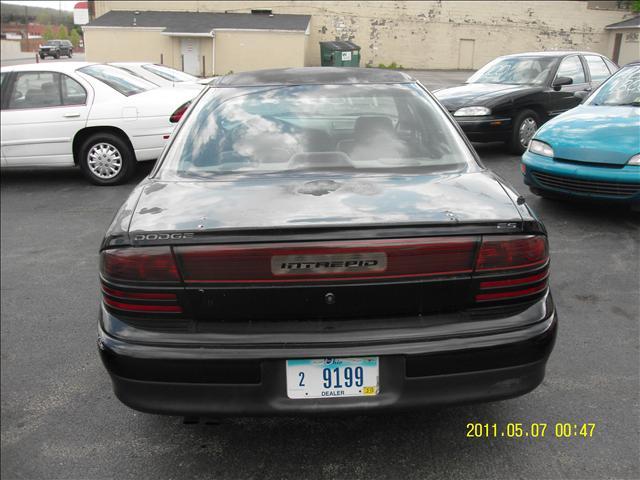 Dodge Intrepid 1993 photo 3