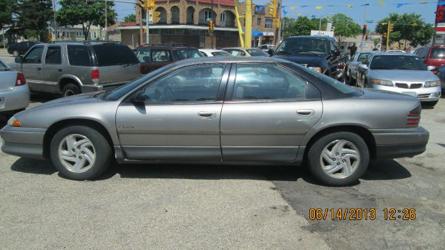 Dodge Intrepid 1995 photo 1
