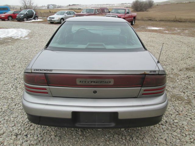 Dodge Intrepid 1995 photo 3