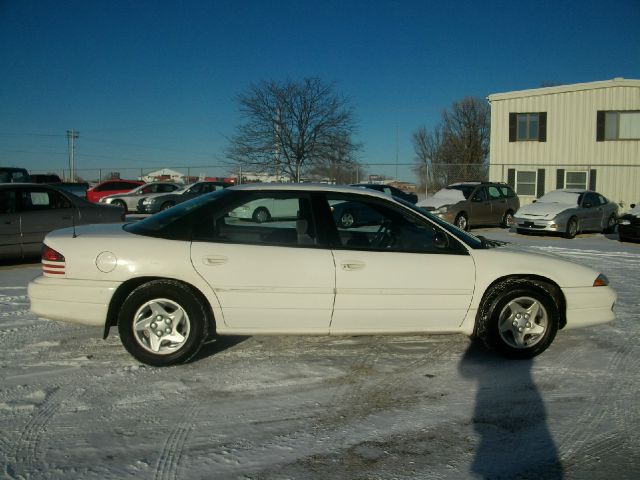 Dodge Intrepid 1996 photo 3