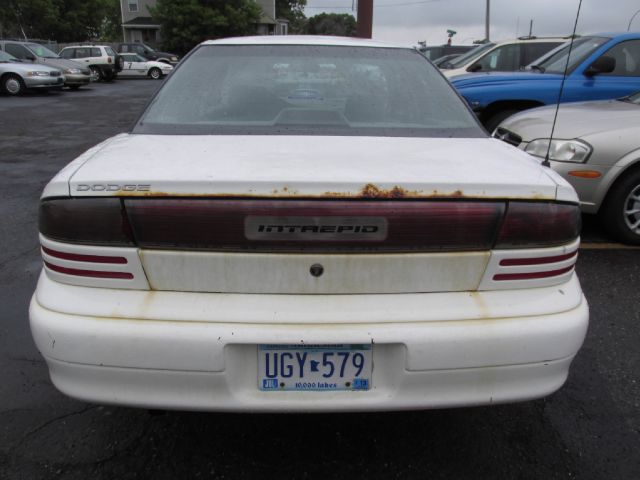 Dodge Intrepid 1996 photo 0