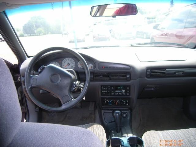 Dodge Intrepid 1997 photo 2