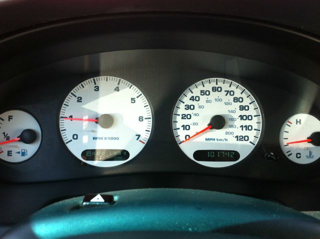 Dodge Intrepid 1998 photo 4