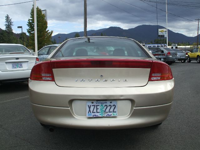 Dodge Intrepid 2000 photo 1