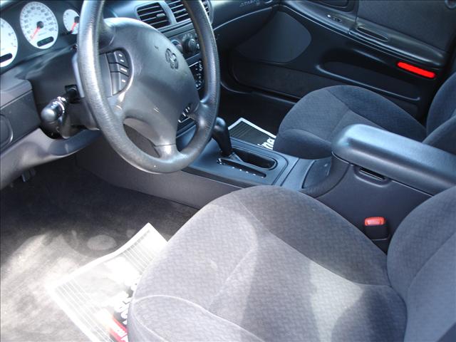 Dodge Intrepid 2000 photo 2