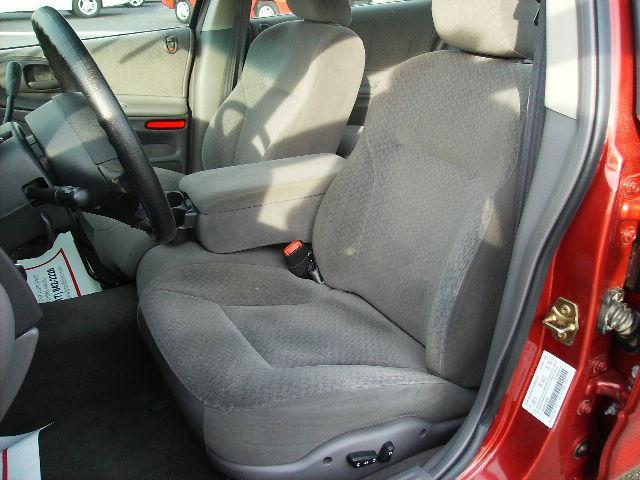 Dodge Intrepid 2000 photo 2