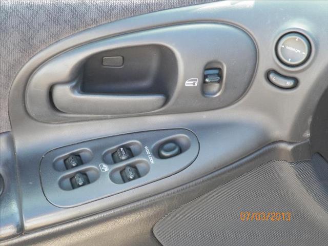 Dodge Intrepid 2000 photo 1