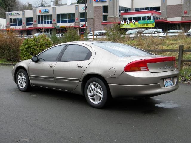 Dodge Intrepid 2000 photo 2