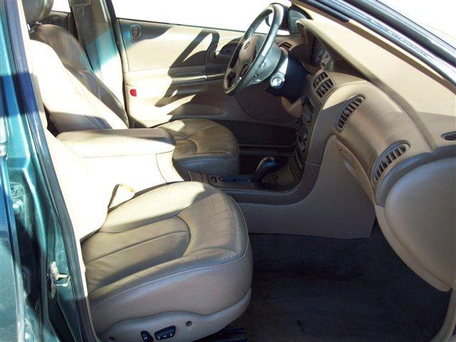 Dodge Intrepid 2000 photo 3