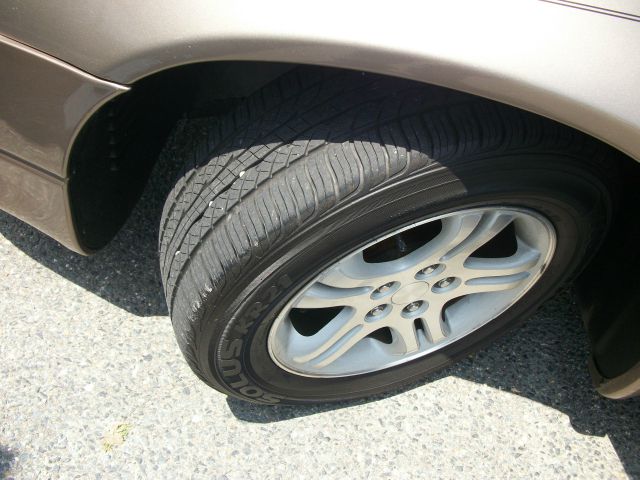 Dodge Intrepid 2001 photo 3