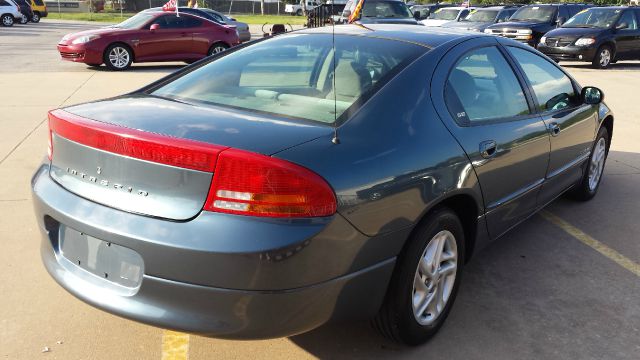 Dodge Intrepid 2001 photo 3