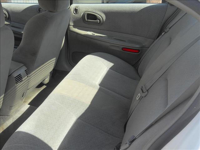 Dodge Intrepid 2001 photo 3