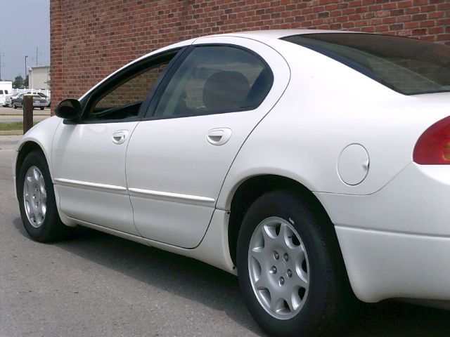 Dodge Intrepid 2002 photo 1