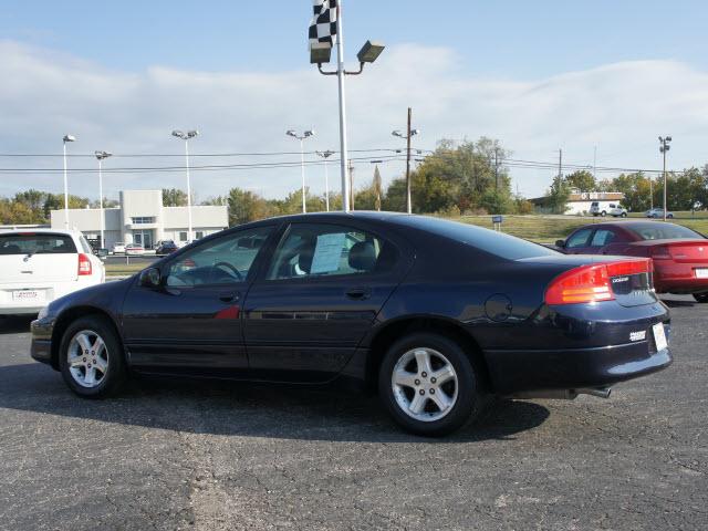Dodge Intrepid 2002 photo 3