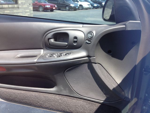 Dodge Intrepid 2002 photo 3