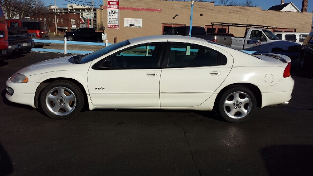 Dodge Intrepid 2002 photo 1
