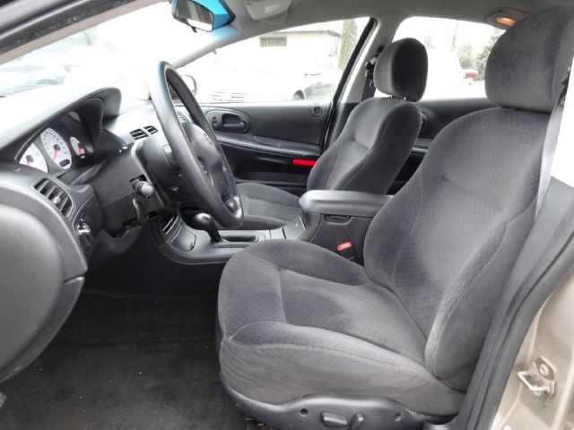 Dodge Intrepid 2002 photo 1