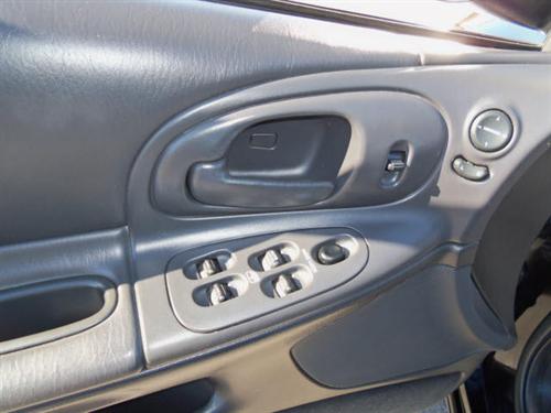 Dodge Intrepid 2002 photo 2