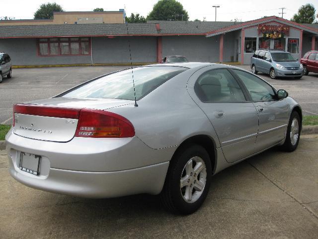 Dodge Intrepid 2003 photo 2