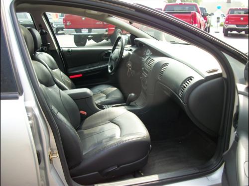 Dodge Intrepid 2003 photo 2