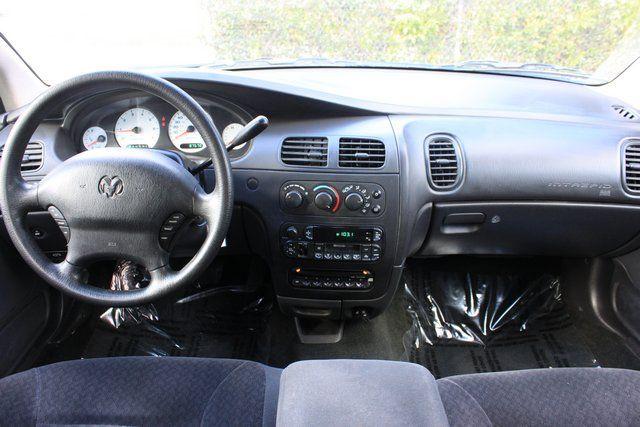 Dodge Intrepid 2003 photo 5